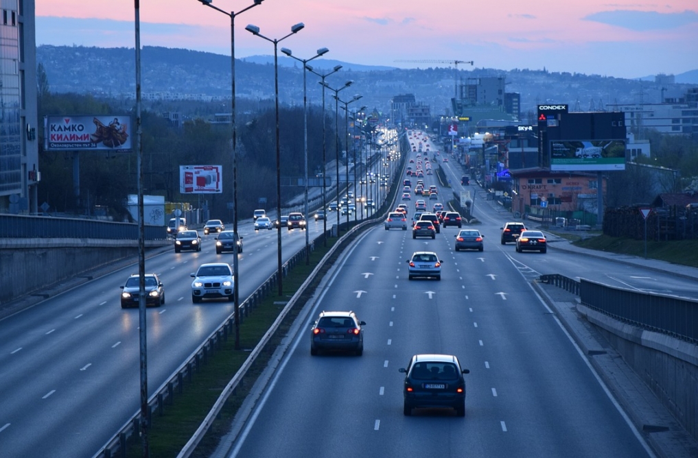 Nasiliły się wypadki drogowe: Kierowca toyoty potrącił 67-letnią kobietę na ulicy 11 Listopada