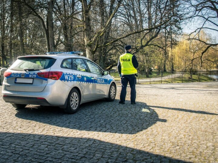 Specjalistyczne szkolenie dla chorzowskiej policji: jak skutecznie reagować na sytuacje zagrożenia?