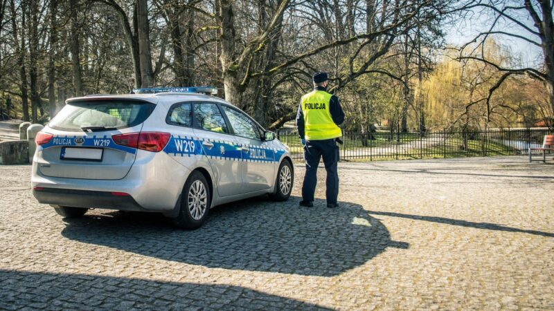 Specjalistyczne szkolenie dla chorzowskiej policji: jak skutecznie reagować na sytuacje zagrożenia?